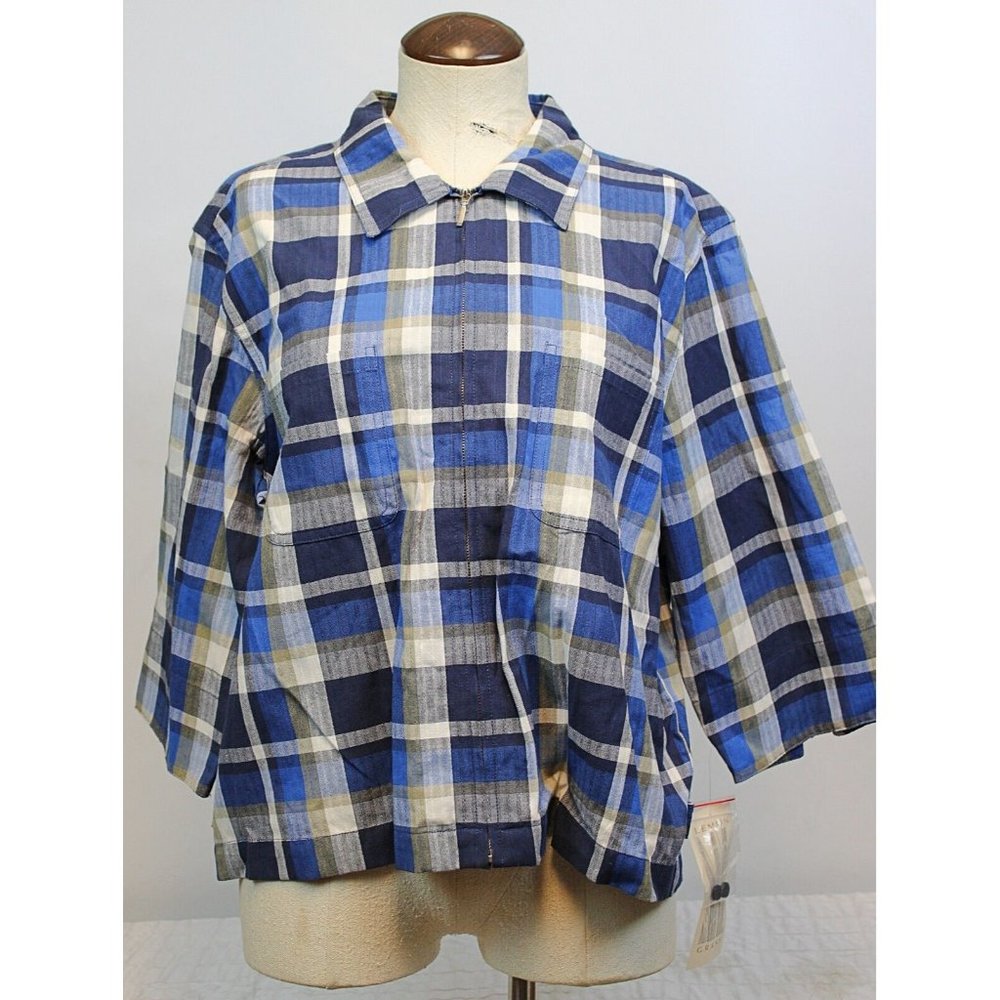 Lemon Grass Women's Blue Plaid Zipper Flannel size L NWT Chest Pocket Collared